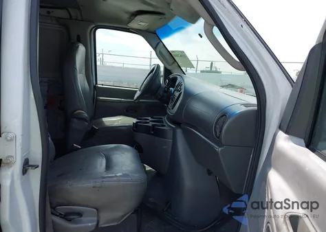 2008 Ford E-350 Super Duty Commercial z USA, uszkodzony, nr VIN 1FTSS34P48DA63120